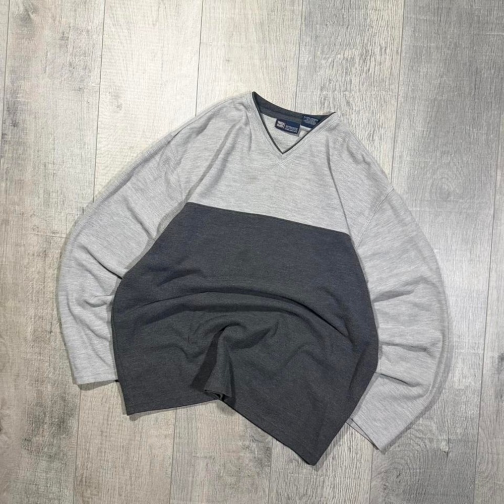 2000s grey emo grunge skater pointzero style v neck‎ long sleeve shirt